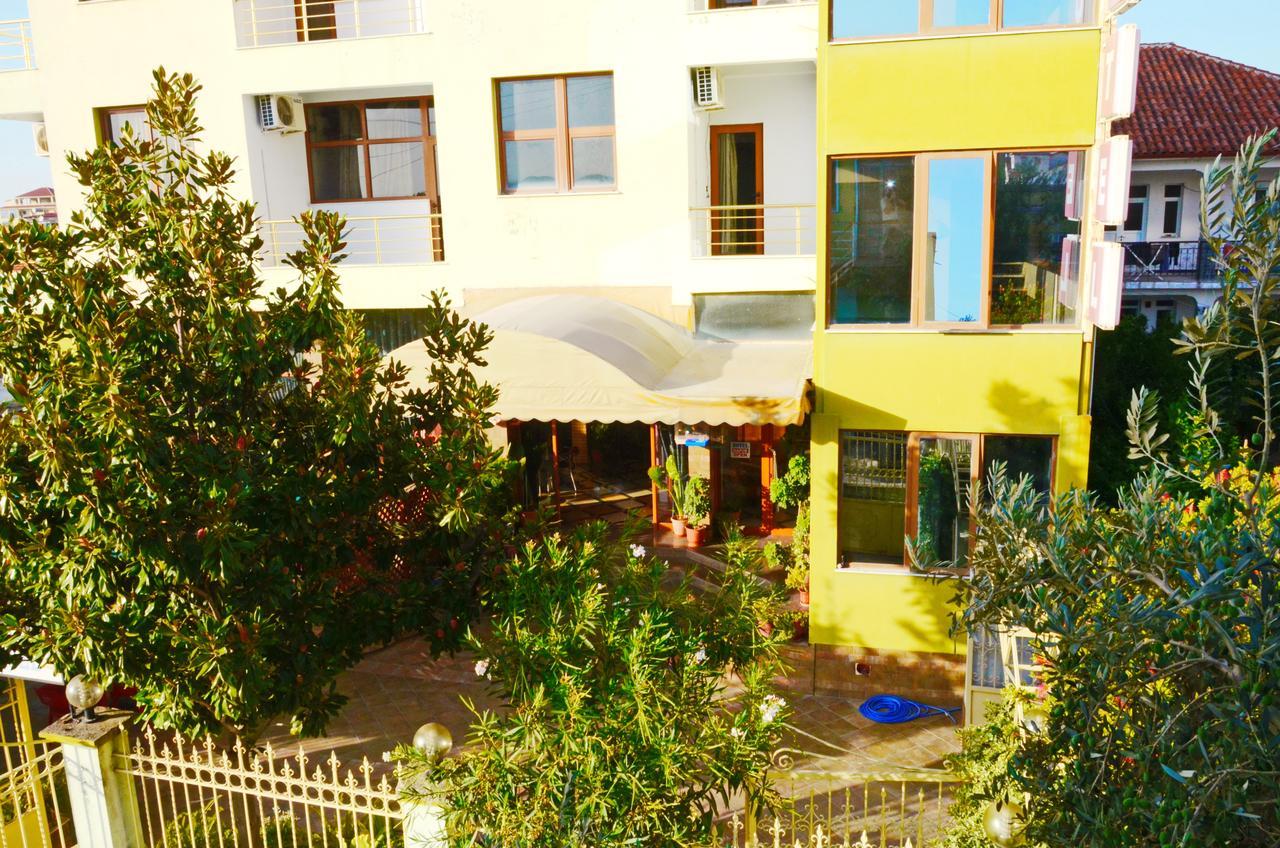 Hotel Gjeli Fier Bagian luar foto