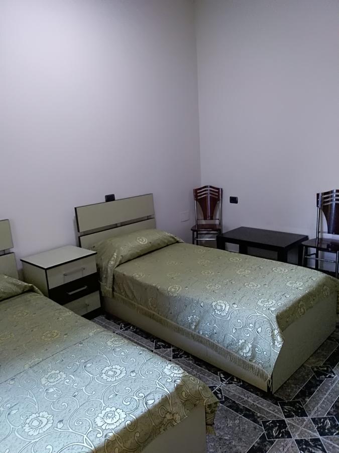 Hotel Gjeli Fier Bagian luar foto